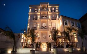 Art Gallery Boutique Hotel